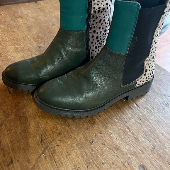 Soruka Teal and Black Leather Boots - Picture 2 of 6